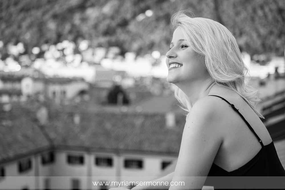 Miss A – Séance photo Boudoir – Les toits de Côme